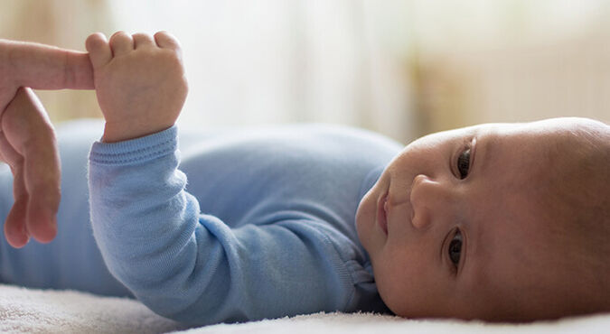 Tu cuerpo y el de tu bebé  durante los dos primeros meses | Más Abrazos by Huggies