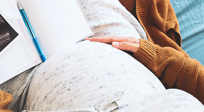 ¿Por qué se presentan malformaciones en el utero? | Más Abrazos by Huggies