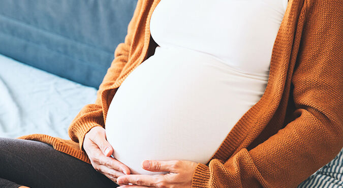 ¿Cómo saber si estas embarazada de gemelos? | Más Abrazos by Huggies